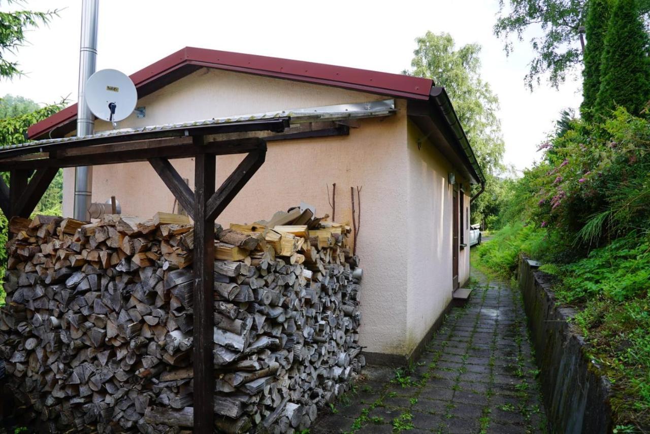 Ruhiges Ferienhaus Am Waldrand Mit Sauna Und Kamin - Hellaberg II Langenbach  Luaran gambar