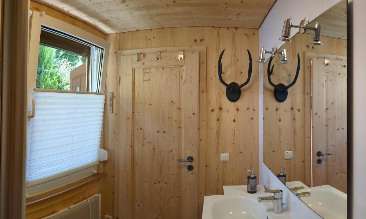 Ruhiges Ferienhaus Am Waldrand Mit Sauna Und Kamin - Hellaberg II Langenbach  Luaran gambar